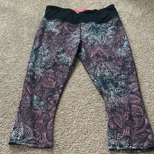 Maurice’s capris size L